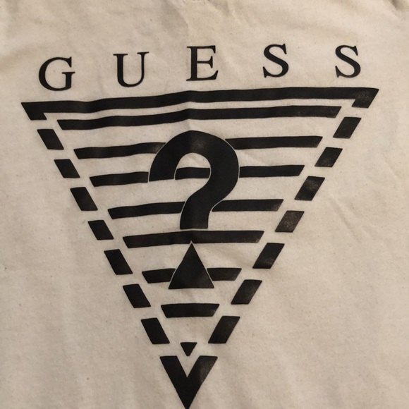 Guess Vneck Tshirt size 8/10 - Picture 2 of 3